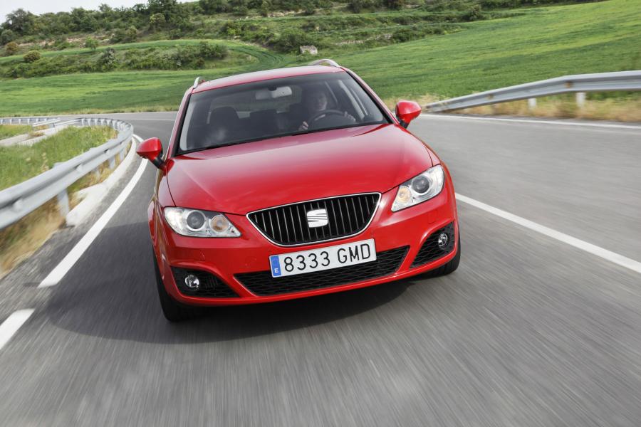  Seat Exeo ST 2009 года  (фото 38 из 203)